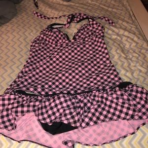 Two piece bathing suit set